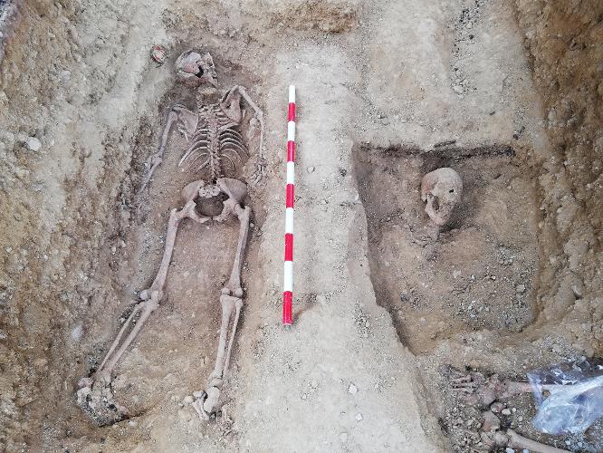 Localitzat el possible cos de l'única dona entre les 14 víctimes  documentades a la fossa de Calvià