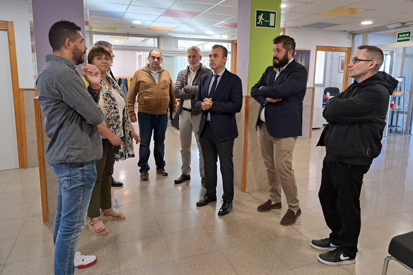 Imagen del artículo El conseller de Educació y Universidades inicia las visitas a los centros de Marratxí
