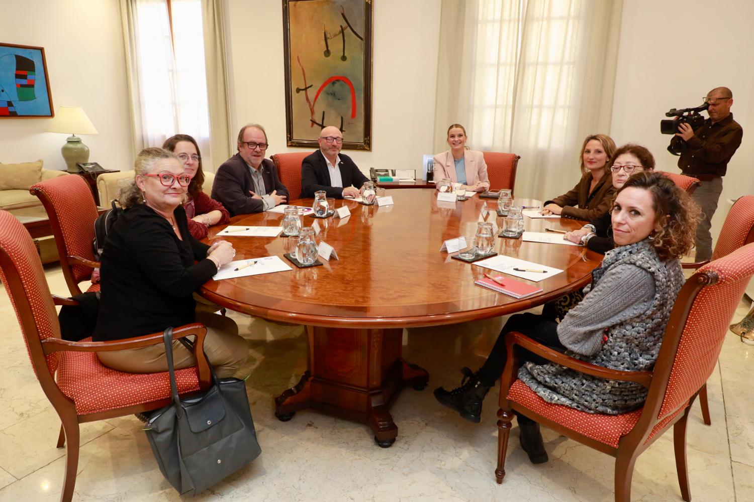 Imagen del artículo Imágenes de la audiencia de la presidenta Margalida Prohens con representantes de CCOO
