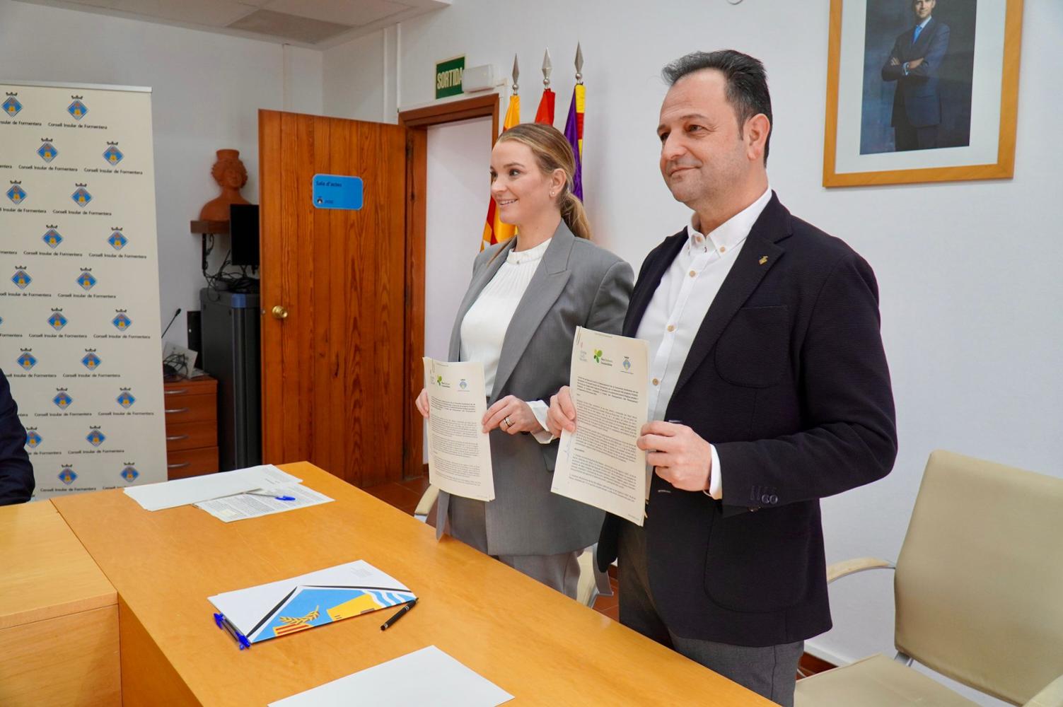 Imagen del artículo Prohens firma el convenio con el Consell Insular de Formentera para ejecutar el proyecto del Pacto por el Agua con una partida de 320.000 euros