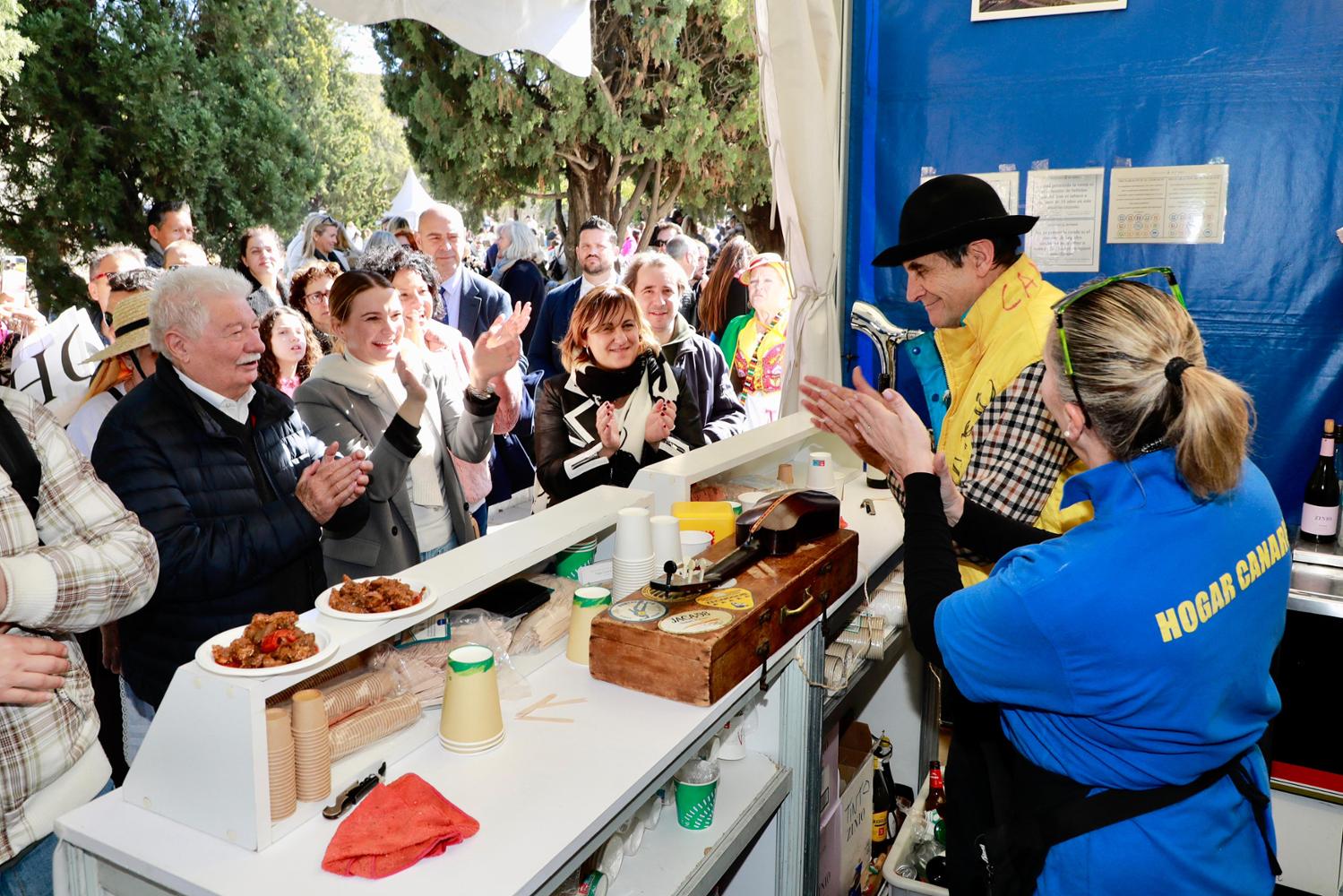 Imagen del artículo Imágenes de la presidenta a La Feria de Casas Regionales y la Muestra de Cocina de las Illes Balears
