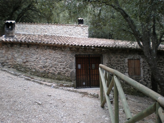 4. Exteriors de son moragues.JPG