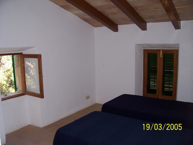 3. Habitació refugi alcina.JPG