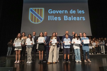 DSCF1040_diplomes_petites.jpg
