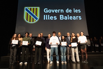 DSCF1200_diplomes_petites.jpg