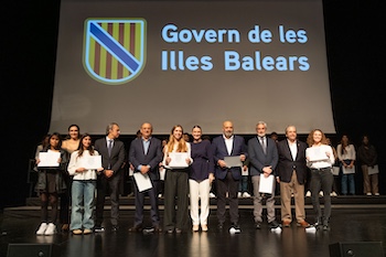 DSCF1232_diplomes_petites.jpg