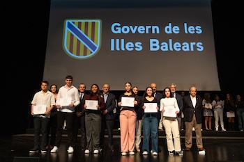 DSCF1302_diplomes_petites.jpg