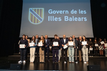 desc_DSCF1388_diplomes_petites.jpg
