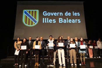 DSCF1306_diplomes_petites.jpg