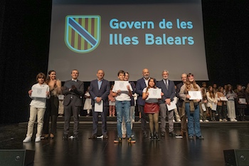 DSCF1046_diplomes_petites.jpg