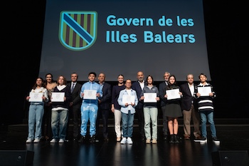 DSCF1108_diplomes_petites.jpg