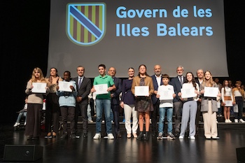 DSCF1098_diplomes_petites.jpg