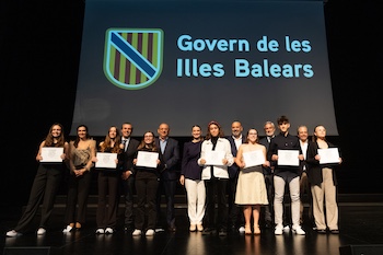 DSCF1188_diplomes_petites.jpg