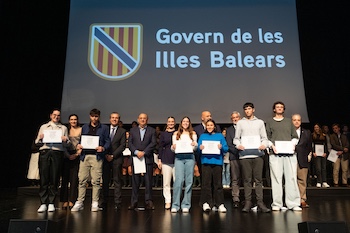 DSCF1178_diplomes_petites.jpg