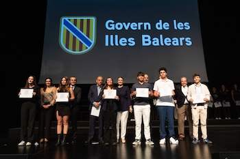 DSCF1195_diplomes_petites.jpg