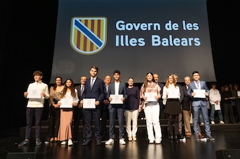 DSCF1205_diplomes_petites.jpg