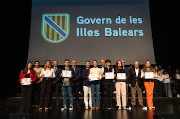 DSCF1236_diplomes_petites.jpg