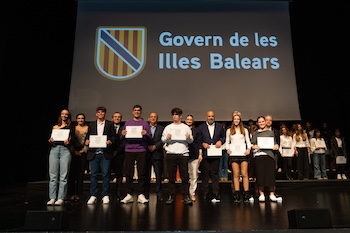 DSCF1244_diplomes_petites.jpg
