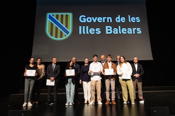 DSCF1250_diplomes_petites.jpg