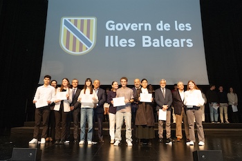 DSCF1375_diplomes_petites.jpg