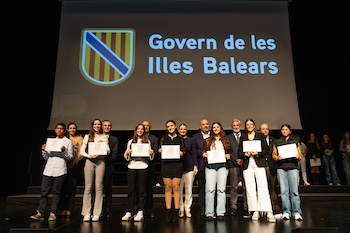 DSCF1298_diplomes_petites.jpg