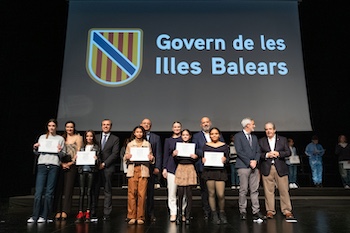 DSCF1113_diplomes_petites.jpg