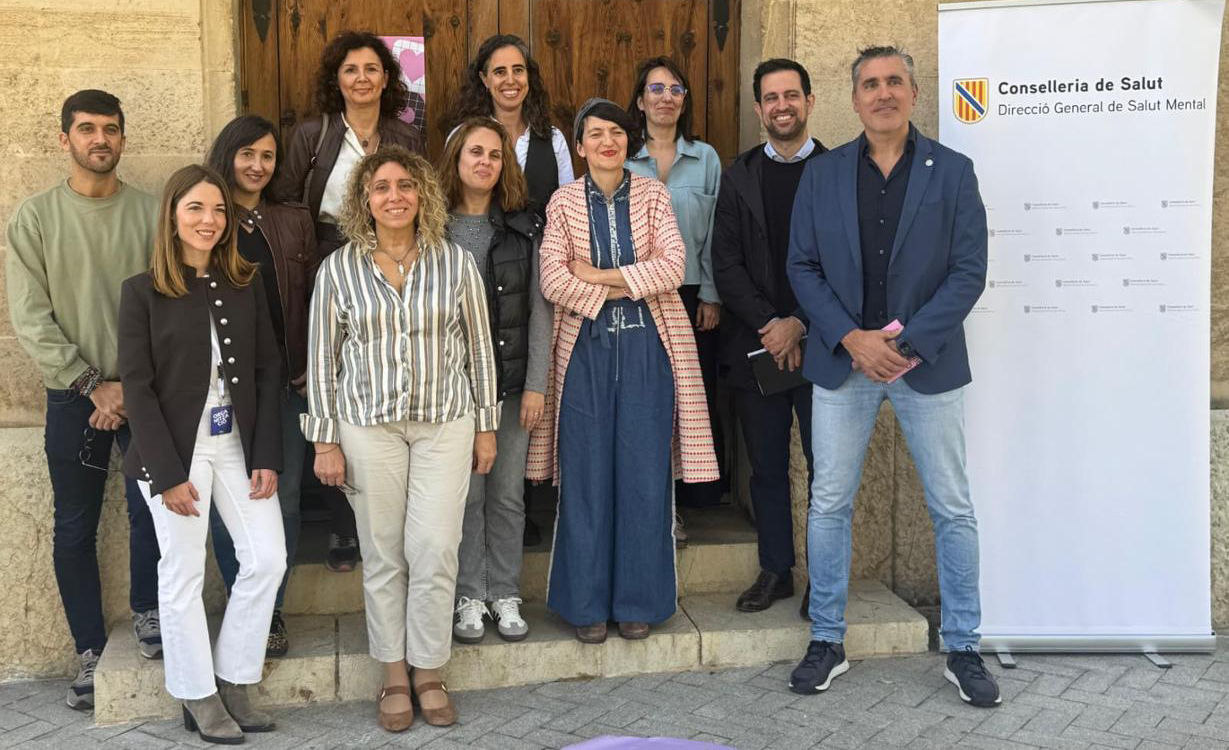 Imatge noticia professionals analitzen relació arquitectura i benestar