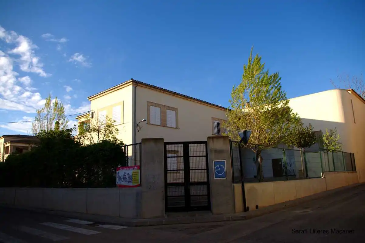 desc_CEIP_MESTRE_GUILLEM_GALMES.png