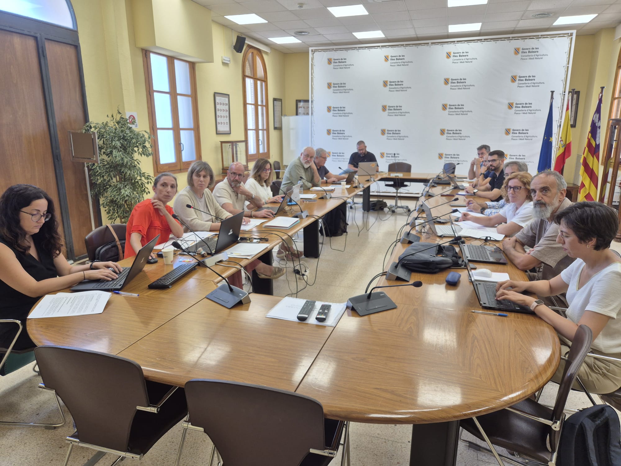 Participants a la reunió a la Conselleria d'Agricultura.