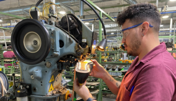 Més d’un centenar d’empreses industrials es beneficiaran dels xecs de consultoria de l’IDI, un 28 % més que l’any anterior