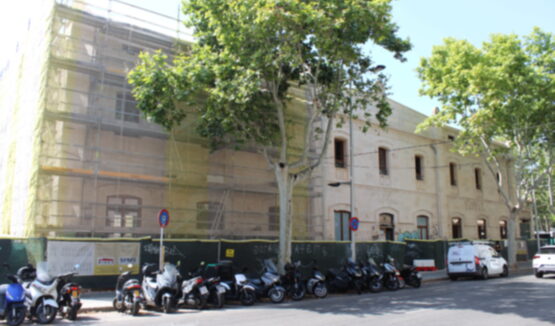 Edifici de l'Hostal Términus en obres