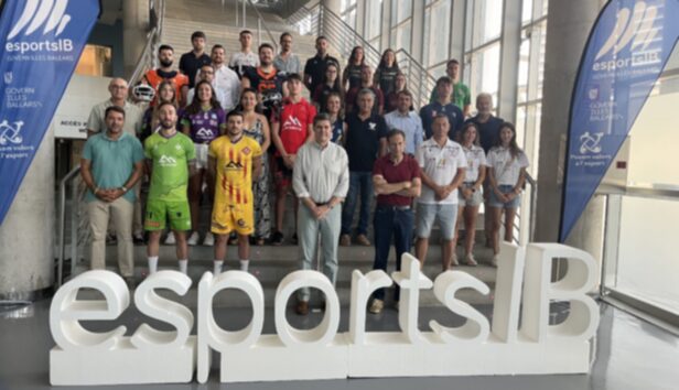 Equips no professionals en competicions de màxima categoria a nivell nacional i internacional