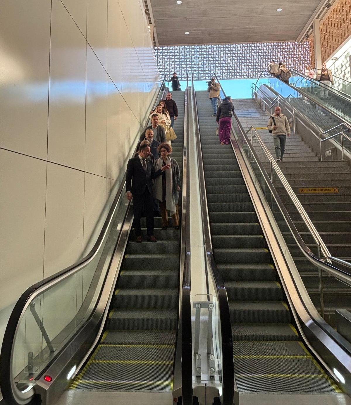 Imatge de les dues noves escales mecàniques de l'estació Intermodal , en funcionament a partir d'aquest dilluns