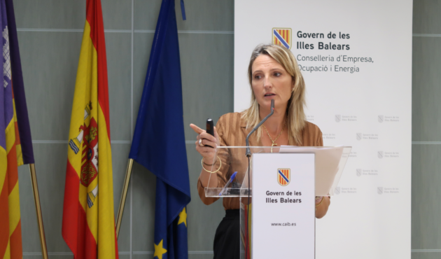 Catalina Teresa Cabrer, secretaria Autonómica de Treball, Ocupació i Diàleg Social en roda de premsa.