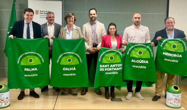 En aquesta convocatòria s’han implicat 2.500 establiments hotalers i 30 municipis, on s’han recollit més de 14.400 tones d’envasos de vidre durant aquest estiu Alcúdia, el Consorci de Residus i Energia de Menorca, i Sant Antoni de Portmany han aconseguit revalidar el guardó