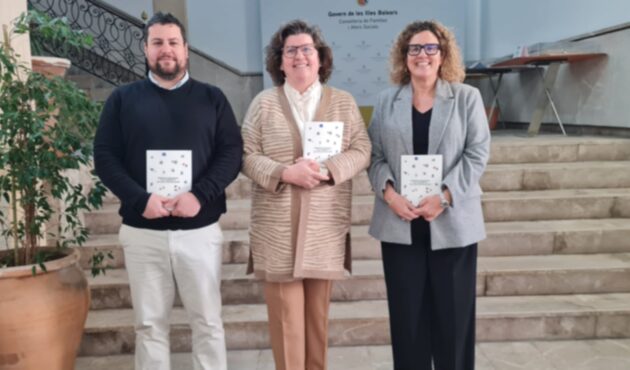 Tomàs Amer (director de l'IBJOVE), Catalina Cirer (consellera) i Farners Saneiro (directora general de Famílies, Infància, Joventut, Igualtat i Diversitat)