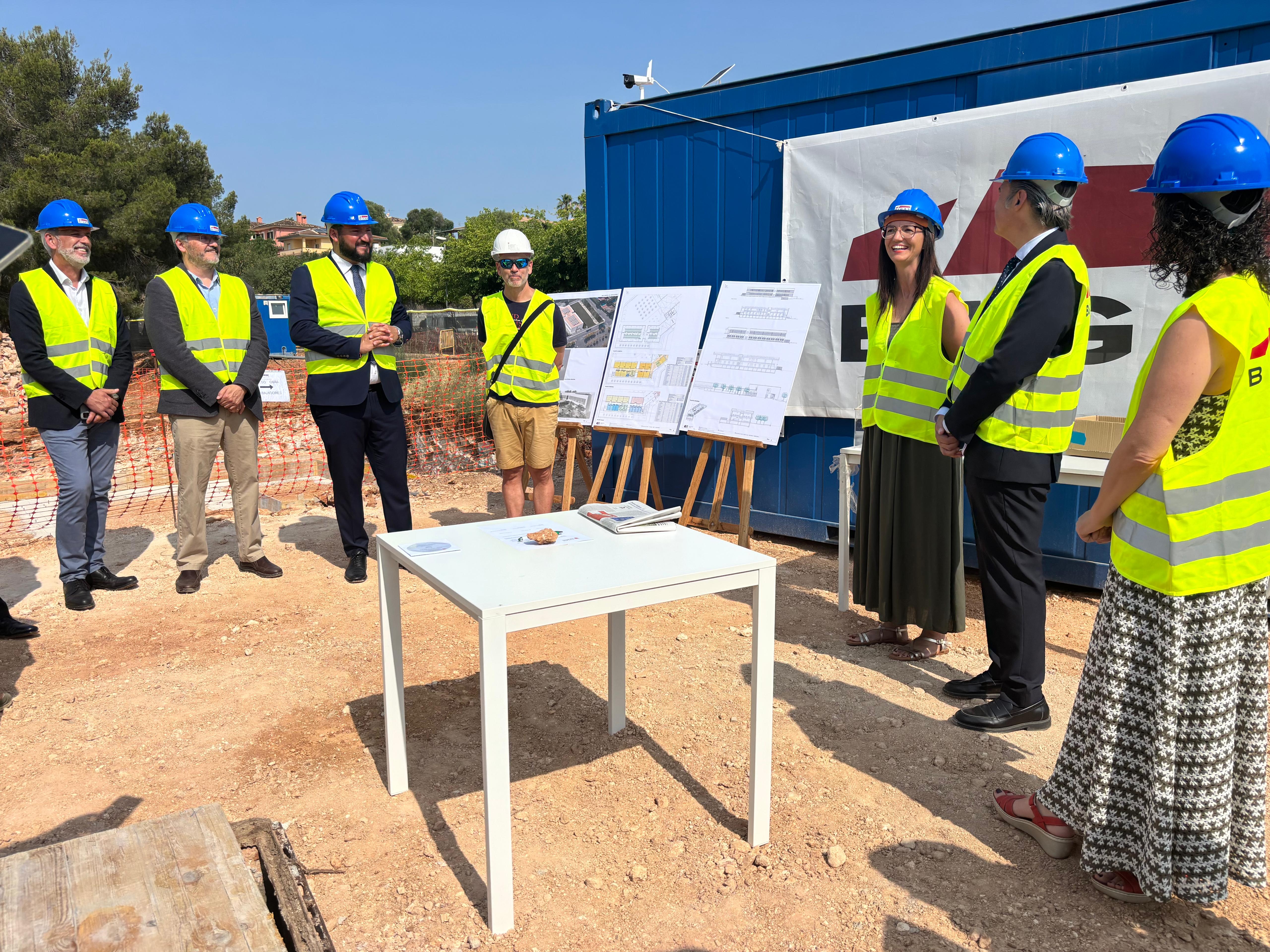 El conseller d’Educació i Universitats posa la primera pedra del nou edifici de l’IES Sant Marçal, a Marratxí