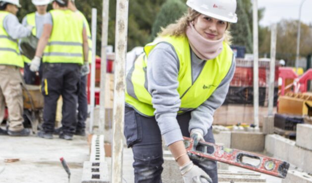 CONSTRUCCIÓ