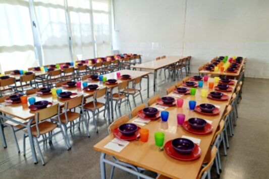 Gairebé 13.200 alumnes reben ajuts de menjador i alimentació durant el curs 2025-2026