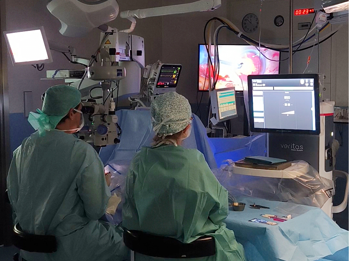 Personal mèdic a un quiròfan