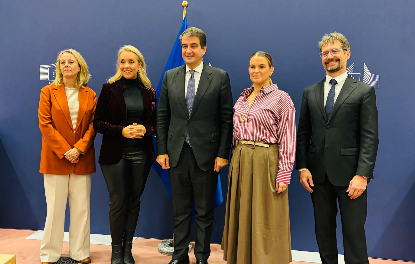 Margalida Prohens, abans de la reunió amb el vicepresident de la Comissió Europea i comissari de Reformes i Cohesió, Raffaele Fitto