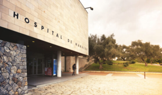 Accés a l'Hospital de Manacor.