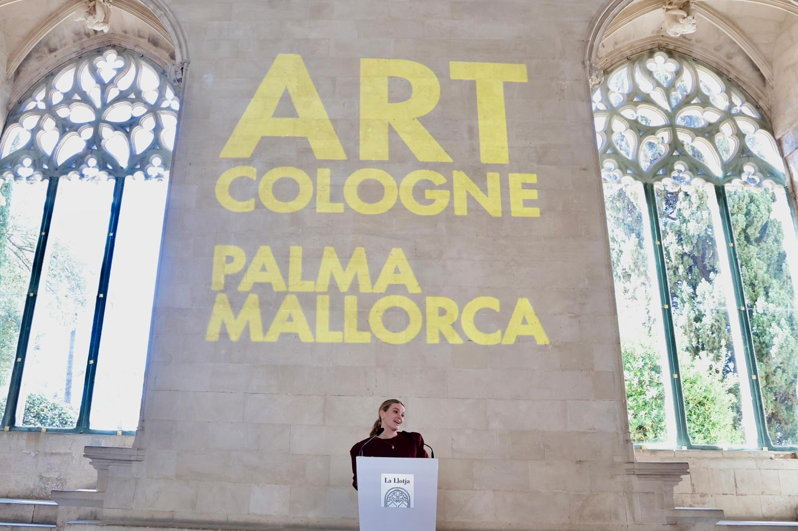 La presidenta presenta Art Cologne Palma Mallorca