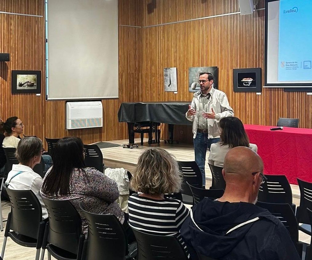 Xerrades explicatives a empresaris i comerciants de Menorca