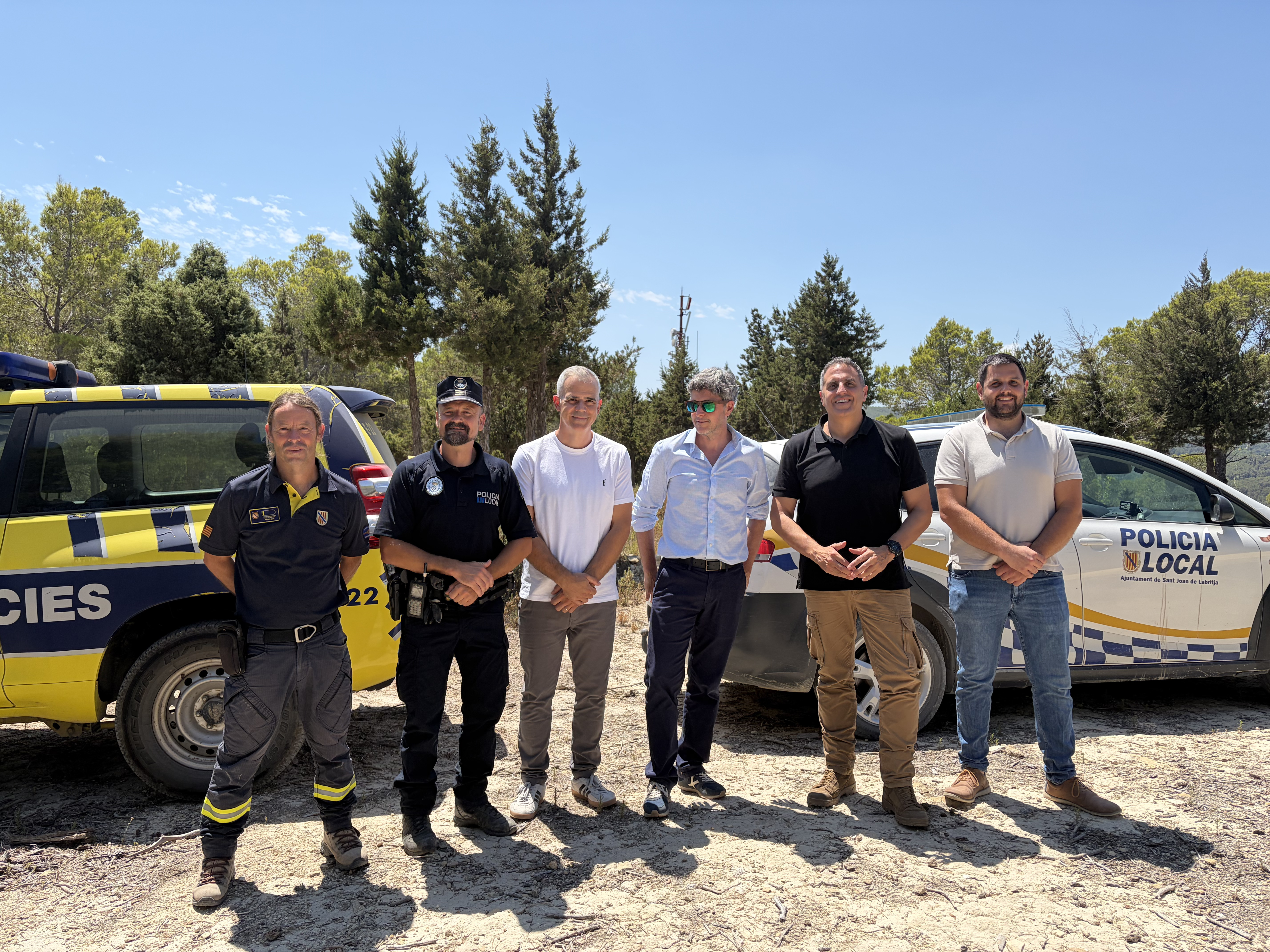 Autoritats i representants dels cossos de seguretat.