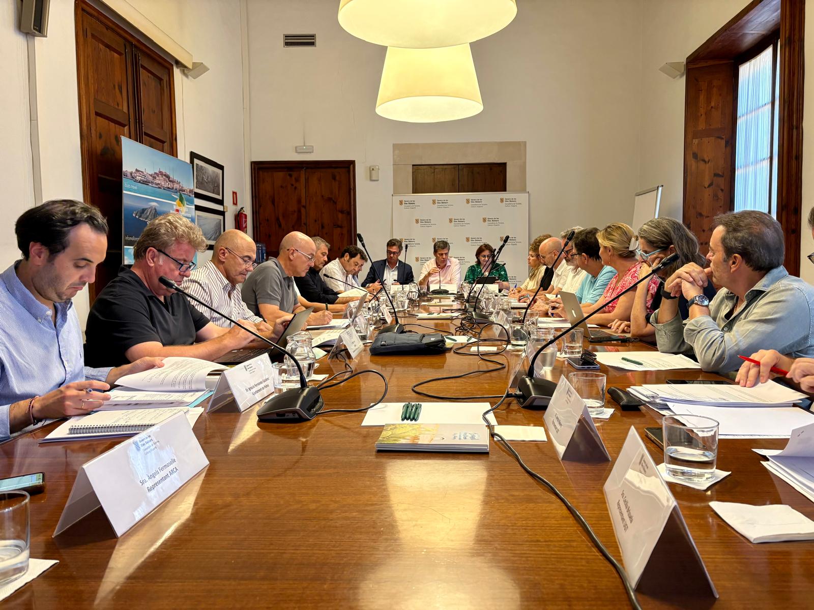 Reunió del Ple de la Comissió d'Impuls del Turisme Sostenible. 