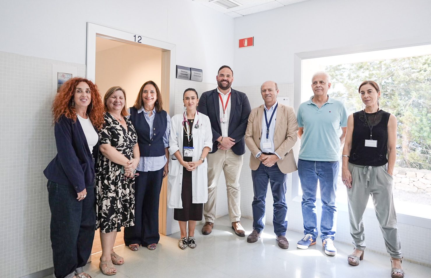 La consellera de Salut, Manuela García, acompanyada pel gerent de l'Àrea de Salut d'Eivissa i Formentera, Eduardo Escudero, ha visitat l'Hospital de Formentera