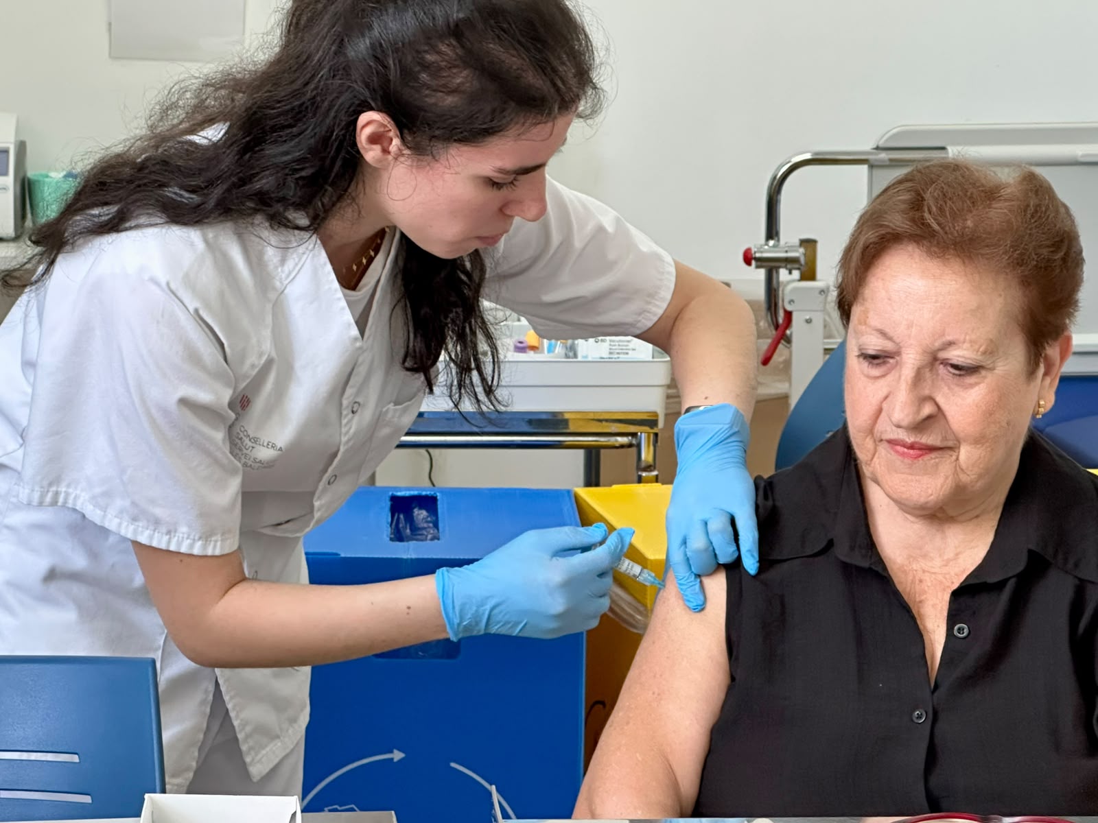 Vacunació d'una dona