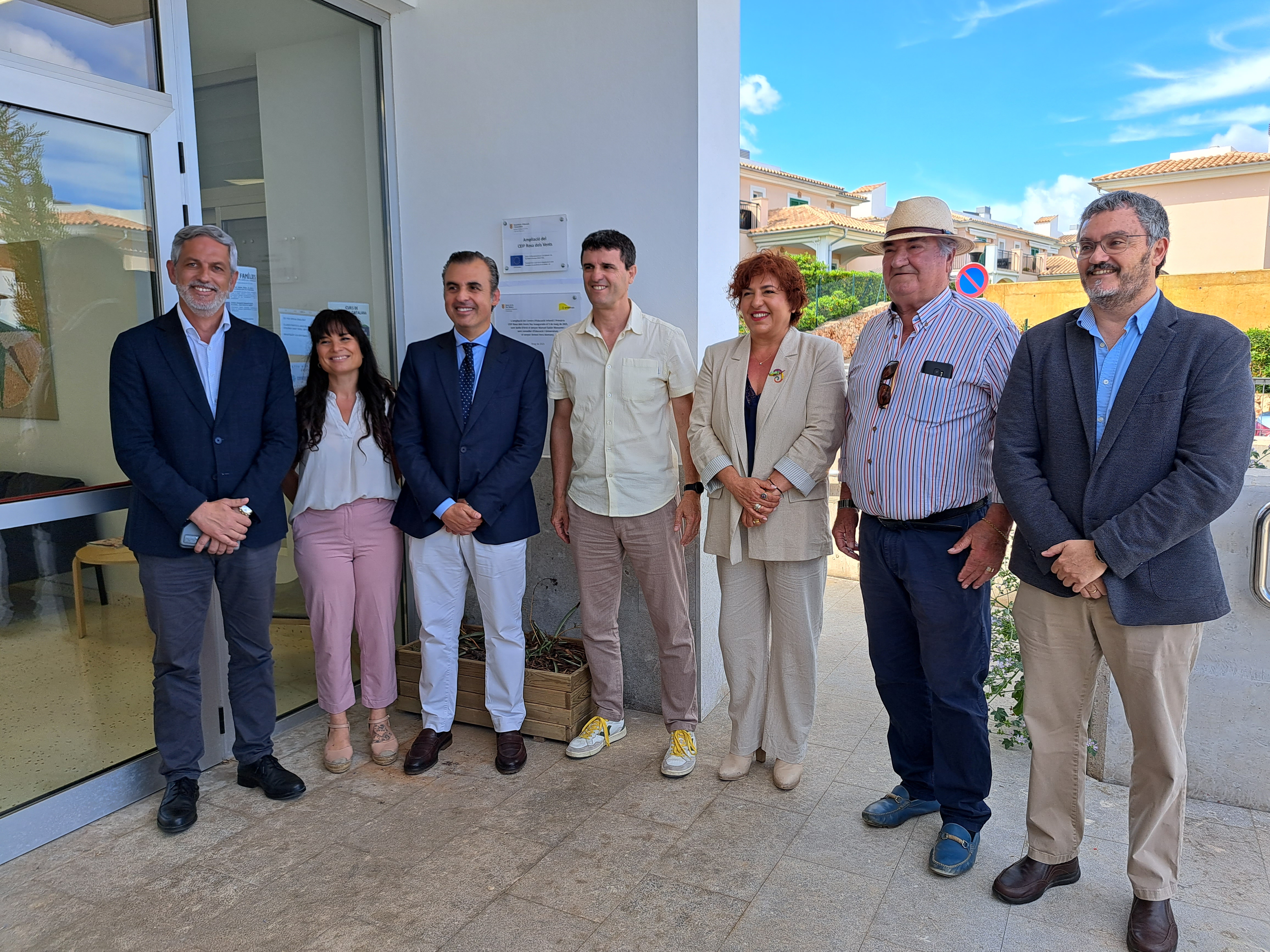 El conseller Antoni Vera inaugura el nou edifici del CEIP Rosa dels Vents, a la Colònia de Sant Pere