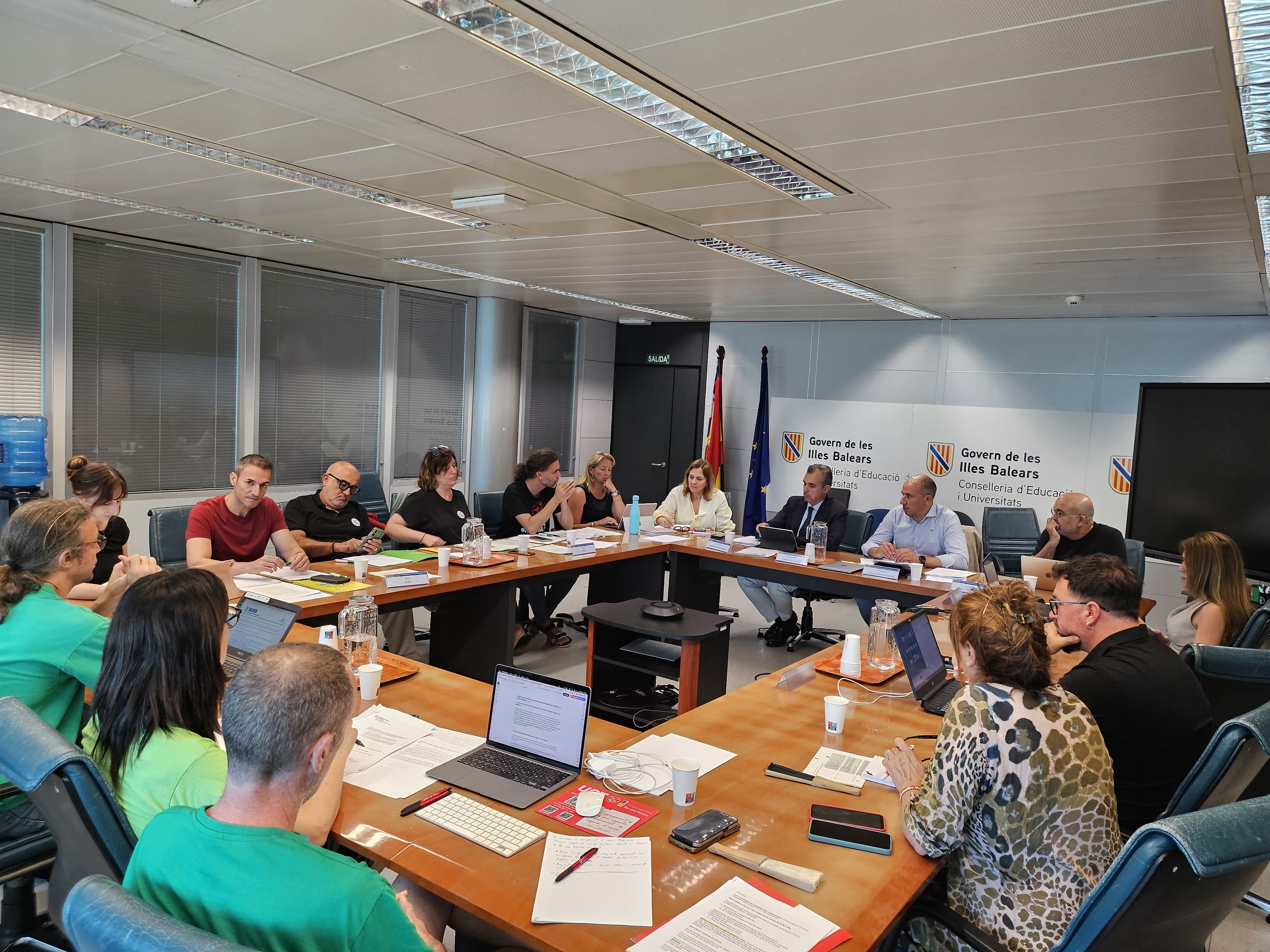 Educació redueix de 37,5 a 35 hores l’horari laboral setmanal dels docents dels centres públics de les Illes Balears